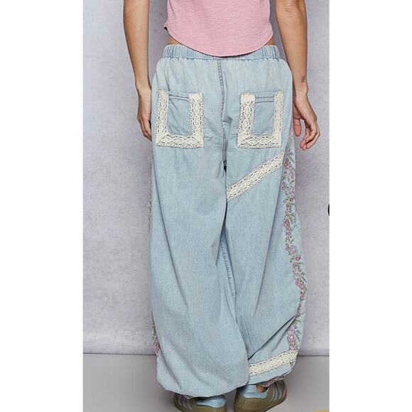 POL-Jogger pants in double gauze, embroidery detail - Picture 5 of 8